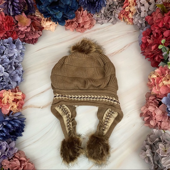 Chic Khaki Fleece Lined Beanie with Fur Pom Poms & Fingerless Gloves - Picture 8 of 16